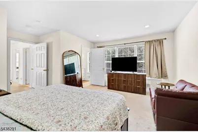810 Plymouth Rd, North Brunswick Township, NJ 08902 - Photo 35