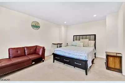 810 Plymouth Rd, North Brunswick Township, NJ 08902 - Photo 33