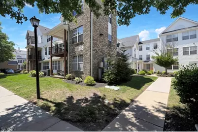 810 Plymouth Rd, North Brunswick Township, NJ 08902 - Photo 5