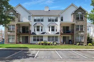 810 Plymouth Rd, North Brunswick Township, NJ 08902 - Photo 3