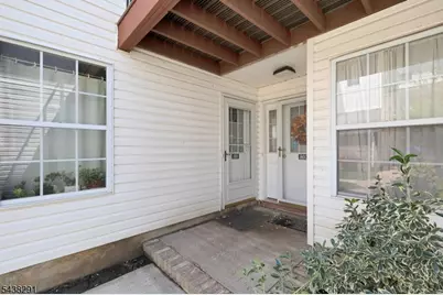 810 Plymouth Rd, North Brunswick Township, NJ 08902 - Photo 9