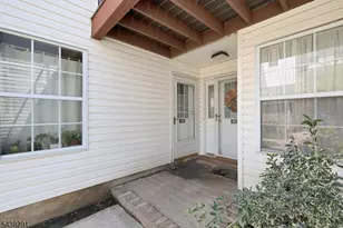 810 Plymouth Rd, North Brunswick Township, NJ 08902 - Photo 9