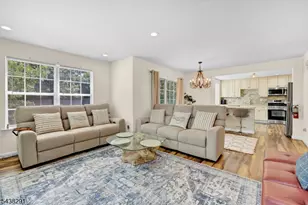 810 Plymouth Rd, North Brunswick Township, NJ 08902 - Photo 15