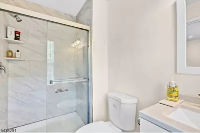 810 Plymouth Rd, North Brunswick Township, NJ 08902 - Photo 37
