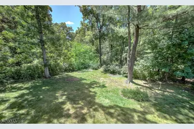 54 Oak Crest Rd, West Orange Township, NJ 07052 - Photo 23