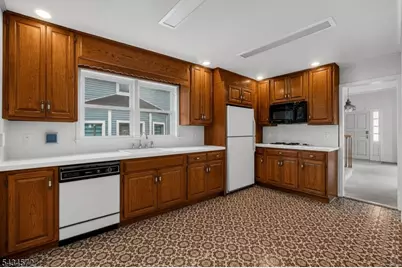 704 Parker St, Newark, NJ 07104 - Photo 15
