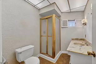 704 Parker St, Newark, NJ 07104 - Photo 29