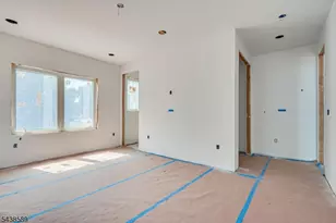 54 Nevsky St, Edison Twp., NJ 08820 - Photo 21