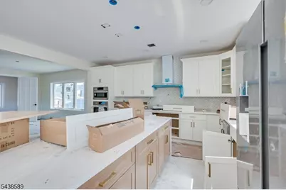 54 Nevsky St, Edison Twp., NJ 08820 - Photo 29