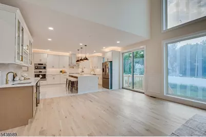 54 Nevsky St, Edison Twp., NJ 08820 - Photo 13