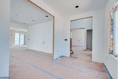 54 Nevsky St, Edison Twp., NJ 08820 - Photo 11