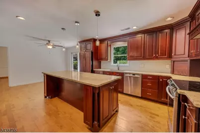 8 Glen Eagles Rd, Washington Township, NJ 07882 - Photo 7