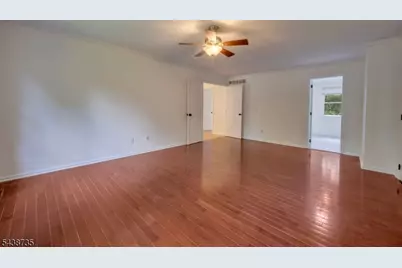 8 Glen Eagles Rd, Washington Township, NJ 07882 - Photo 17