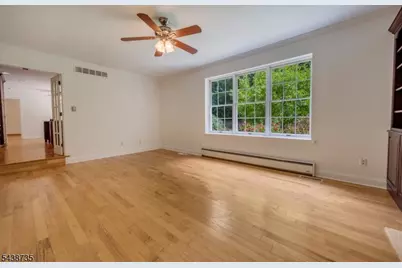 8 Glen Eagles Rd, Washington Township, NJ 07882 - Photo 11