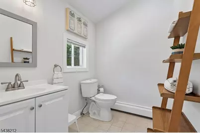 82 Vreeland Ave, Nutley, NJ 07110 - Photo 23