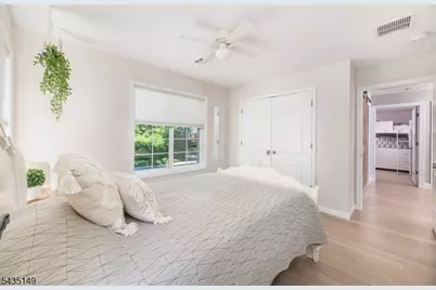2070 Lakeside Dr W, Vernon, NJ 07422 - Photo 23