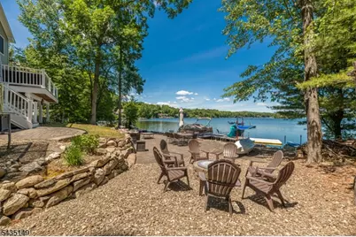 2070 Lakeside Dr W, Vernon, NJ 07422 - Photo 31