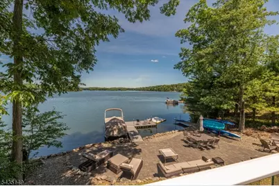 2070 Lakeside Dr W, Vernon, NJ 07422 - Photo 33