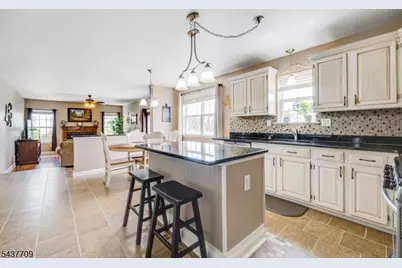 6 Snead Ct, Mount Olive, NJ 07836 - Photo 11