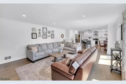 22 Fox Boro Rd, Wayne, NJ 07470 - Photo 17
