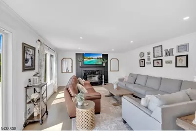 22 Fox Boro Rd, Wayne, NJ 07470 - Photo 15
