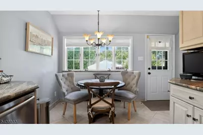 230 Satterthwaite Ave, Nutley, NJ 07110 - Photo 15