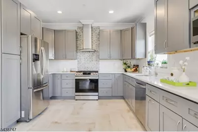 569 Springfield Ave Unit #7, Berkeley Heights Township, NJ 07922 - Photo 17