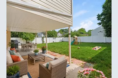 27 Carolyn Rd, Belleville, NJ 07109 - Photo 7