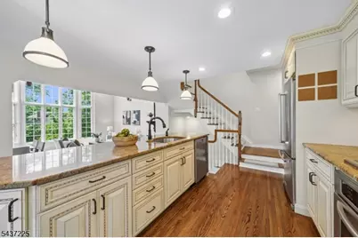 38 Shearwater Ln, Wayne, NJ 07470 - Photo 9