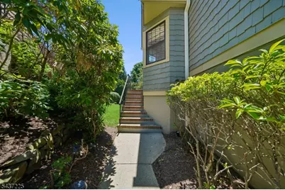 38 Shearwater Ln, Wayne, NJ 07470 - Photo 33