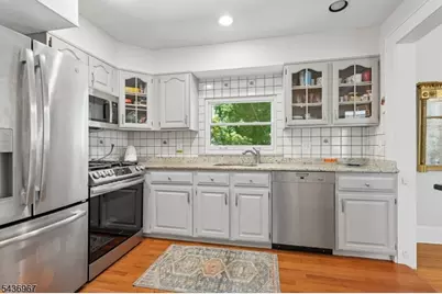 31 Macopin Ave, Montclair, NJ 07043 - Photo 7