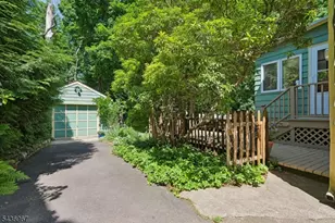 31 Macopin Ave, Montclair, NJ 07043 - Photo 27