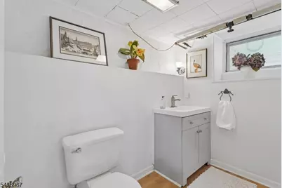 31 Macopin Ave, Montclair, NJ 07043 - Photo 23