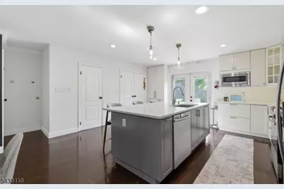 251 Mount Pleasant Ave, Newark, NJ 07104 - Photo 13