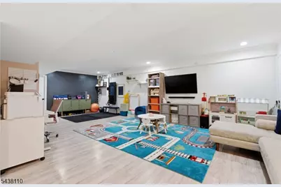 251 Mount Pleasant Ave, Newark, NJ 07104 - Photo 25