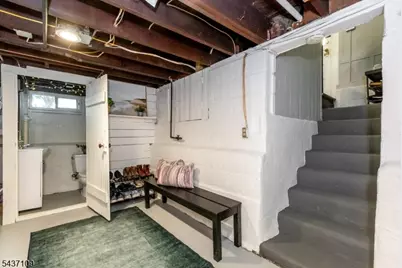 9 Amherst Ct, Maplewood, NJ 07040 - Photo 33