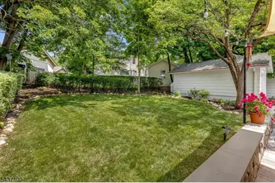 9 Amherst Ct, Maplewood, NJ 07040 - Photo 39