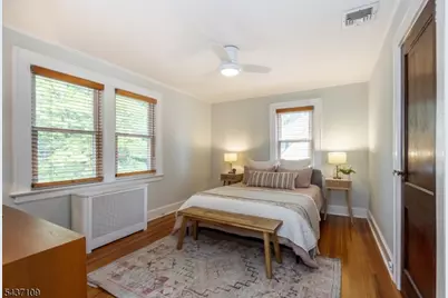 9 Amherst Ct, Maplewood, NJ 07040 - Photo 27