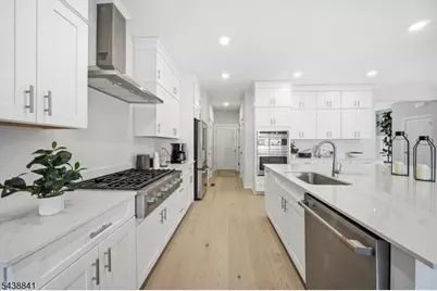 18 Arlington Pl #18, Oakland, NJ 07436 - Photo 5
