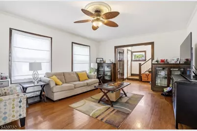 306 Walnut Ave, Cranford Township, NJ 07016 - Photo 11