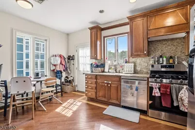 306 Walnut Ave, Cranford Township, NJ 07016 - Photo 15