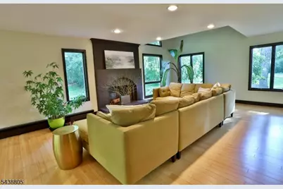 4 Deerwood Dr, Union Township, NJ 08809 - Photo 7