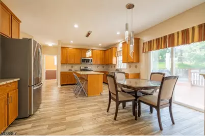 5 Pegasus Pl, Washington Township, NJ 07840 - Photo 9