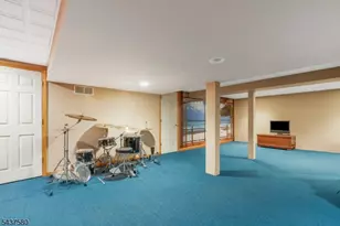 6 Varnon Ct, Hillsborough Township, NJ 08844 - Photo 31
