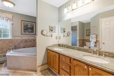 6 Varnon Ct, Hillsborough Township, NJ 08844 - Photo 23