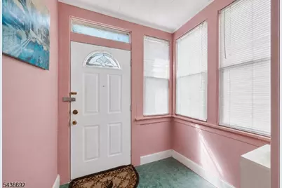 13 Sherman Pl, Clifton, NJ 07011 - Photo 3