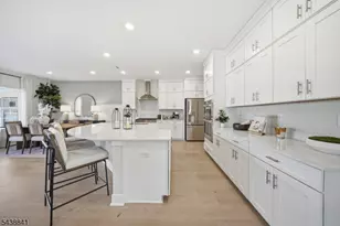 5 Pimlico Pl, Oakland, NJ 07436 - Photo 1