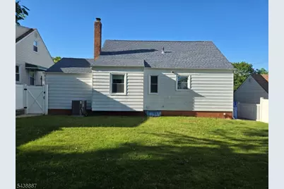 67 Emerson St, Clifton, NJ 07013 - Photo 3