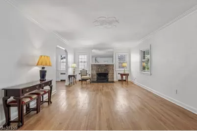 24 Wilton Ter, Verona, NJ 07044 - Photo 5