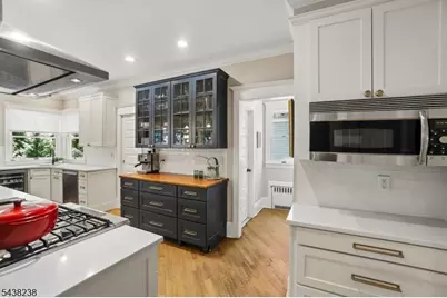 22 Oak Ridge Ave, Summit, NJ 07901 - Photo 13